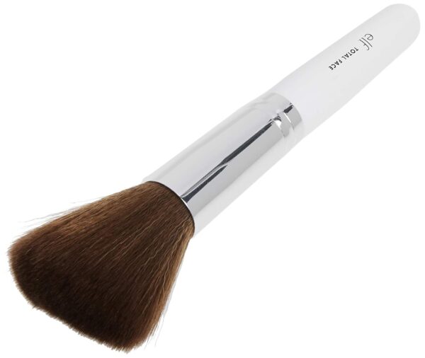 e.l.f. Cosmetics Total Face Makeup Brush for Complete Coverage and a Flawless Finish - Image 4