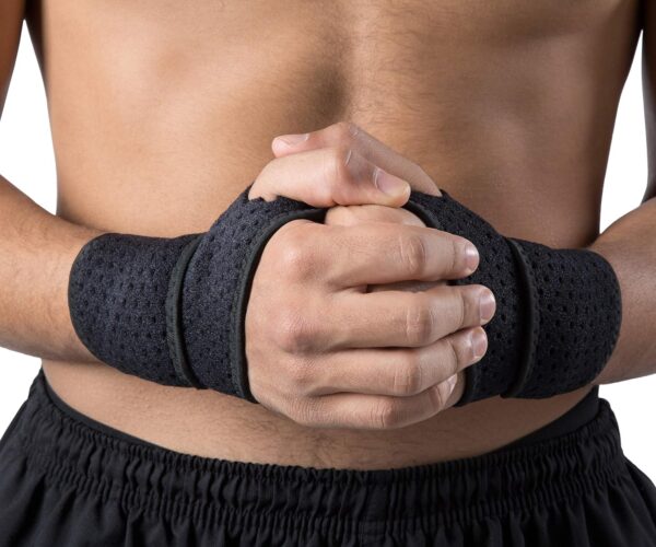 HiRui 2 Pack Wrist Compression Strap and Wrist Brace Sport Wrist Support for Fitness, Weightlifting, Tendonitis, Carpal Tunnel Arthritis, Pain Relief-Wear Anywhere-Adjustable (Black) - Image 3