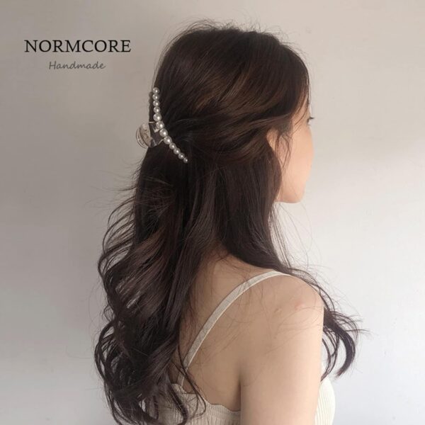 Mehayi 4 PCS Large Pearl Hair Claw Clips for Women Girls, Hair Barrette Clamps for Thick Thin Hair, Fashion Hair Accessories Headwear Styling Tools for Party Wedding - Image 5